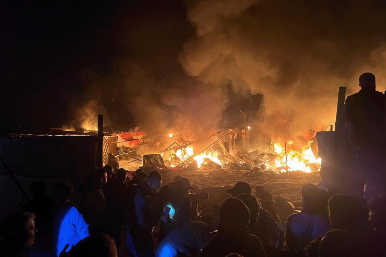 pengeboman pengungsi di Khan Yunis