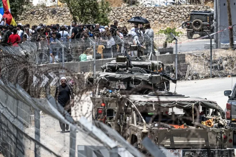 AA-20250717-38587798-38587791-ISRAEL_ALLOWS_DRUZE_TO_RETURN_TO_SYRIAN_VILLAGES_FROM_GOLAN_HEIGHTS-1